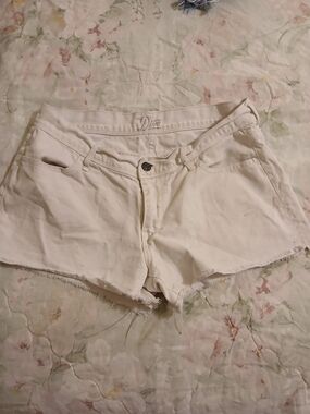 Diva Women's White Denim Shorts